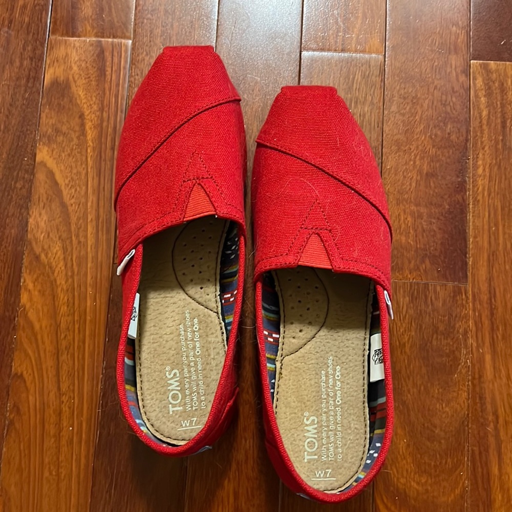 Red Toms